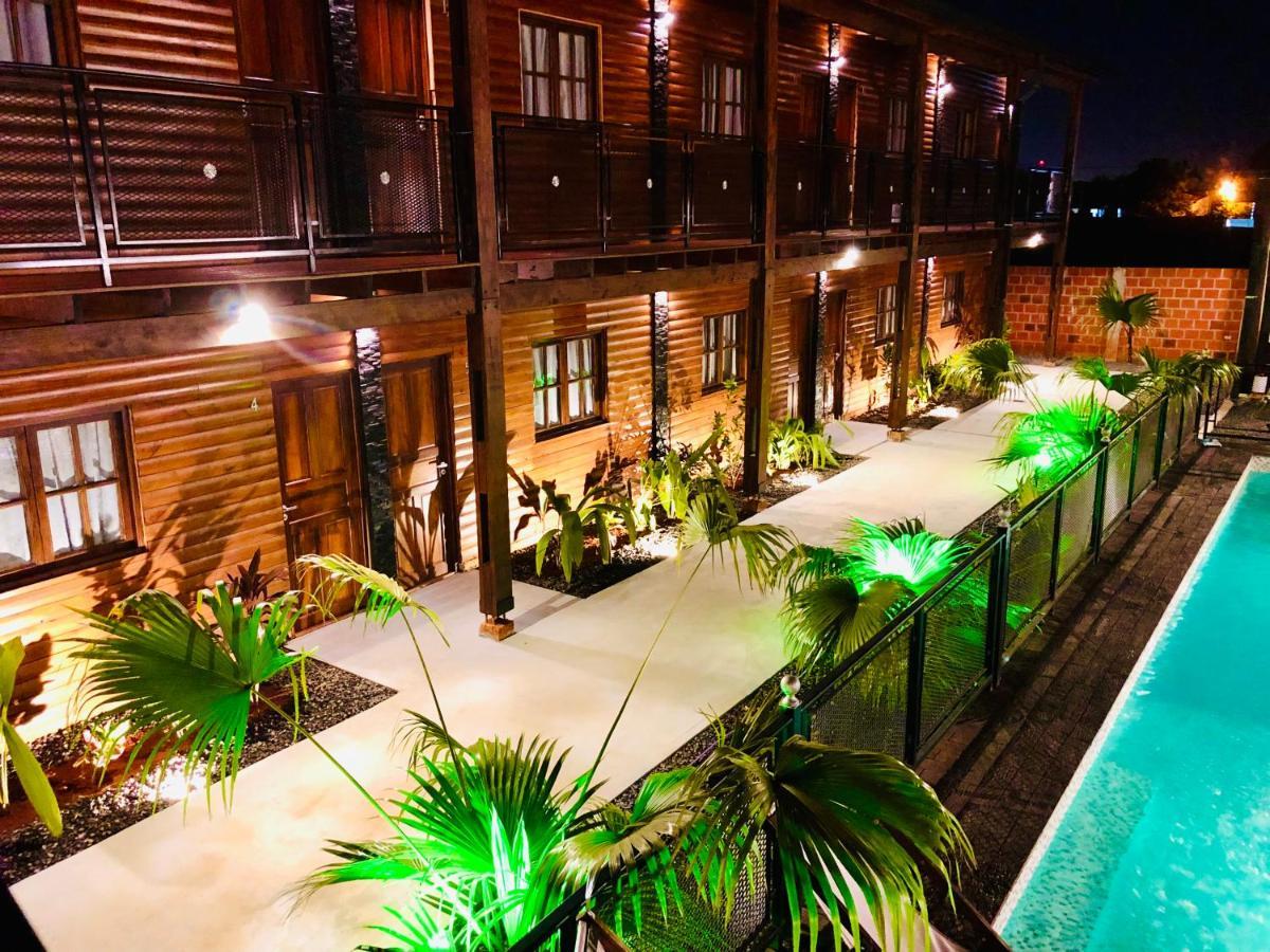 Hotel Alma Pura ปูแอร์โตอีกวาซู ภายนอก รูปภาพ