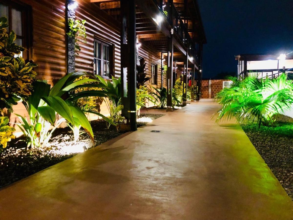 Hotel Alma Pura ปูแอร์โตอีกวาซู ภายนอก รูปภาพ
