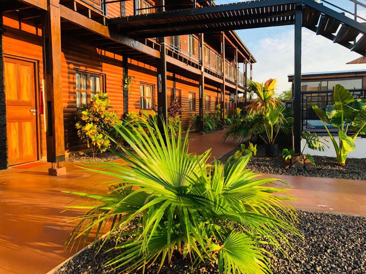 Hotel Alma Pura ปูแอร์โตอีกวาซู ภายนอก รูปภาพ