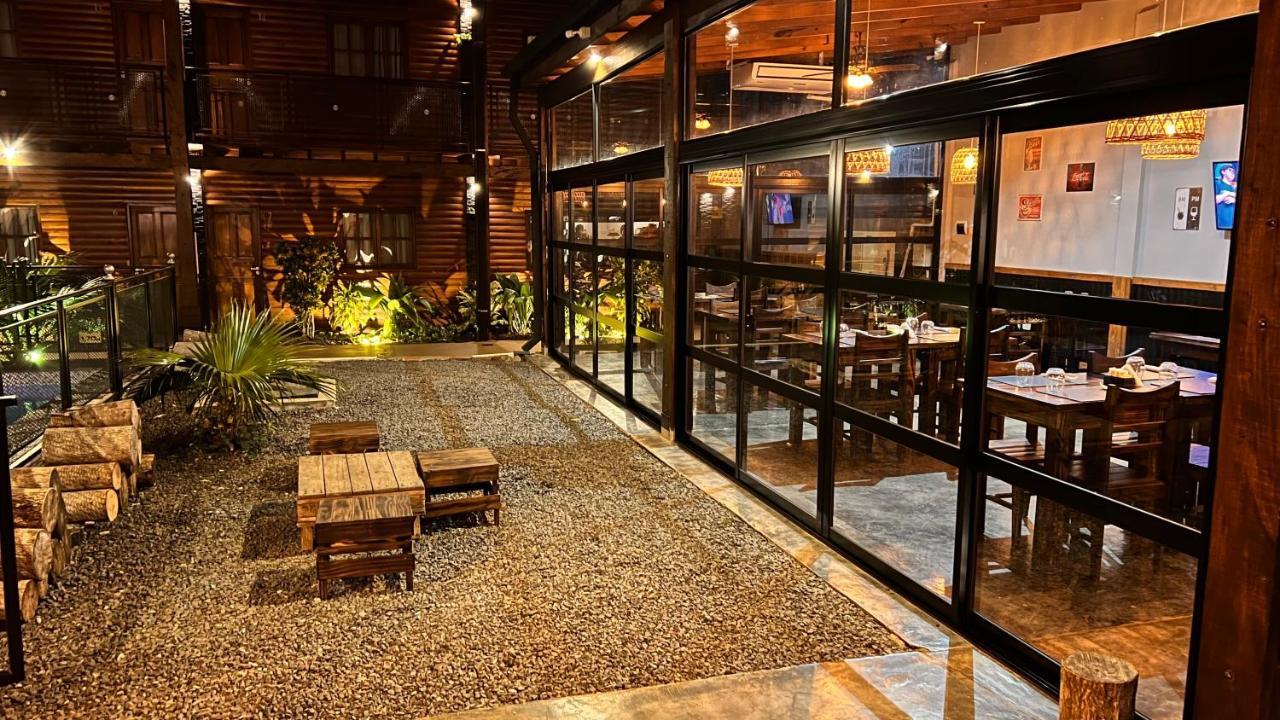 Hotel Alma Pura ปูแอร์โตอีกวาซู ภายนอก รูปภาพ